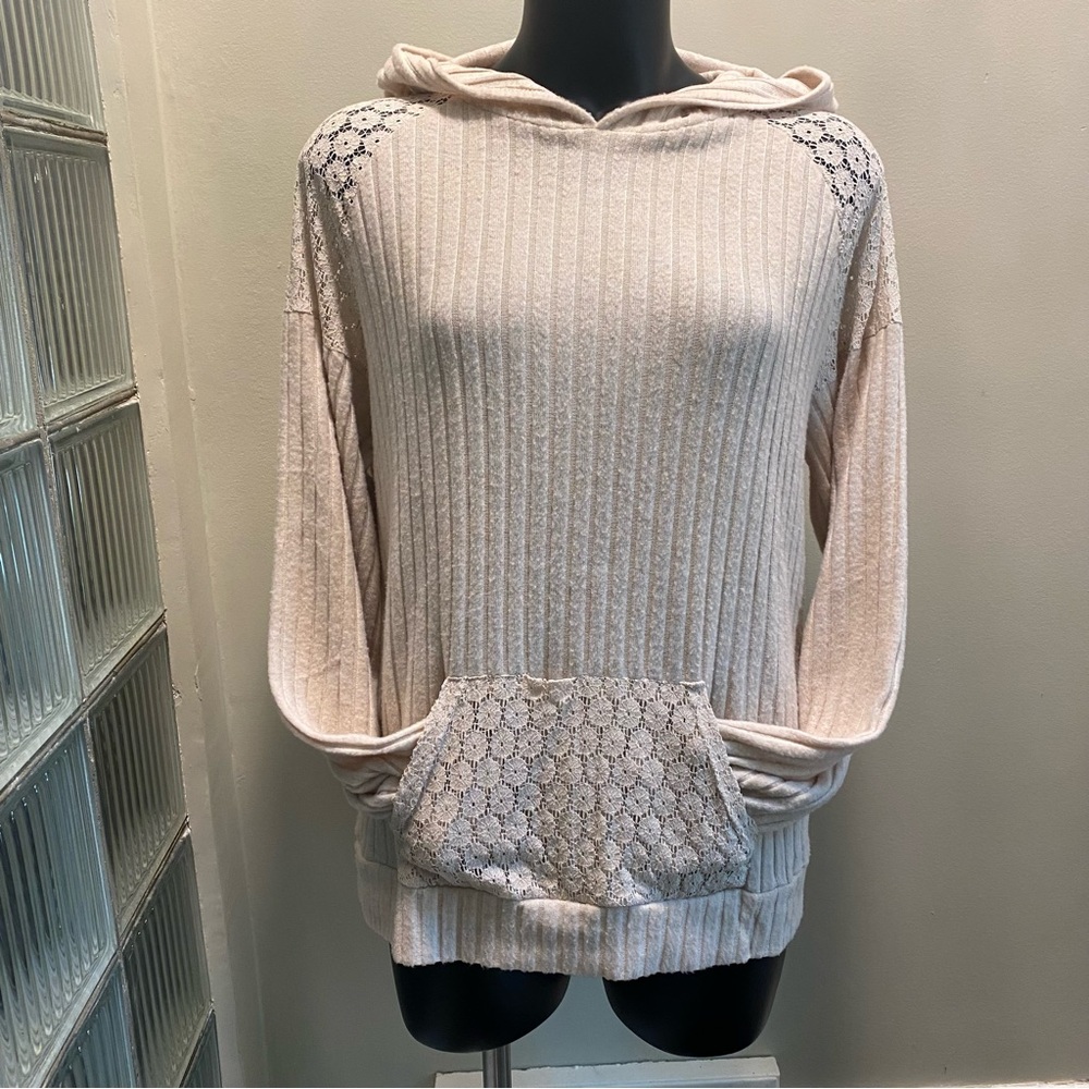 Women's Cream Lace Hoodie Kangaroo Pouch Size XL Soft Comfy Stretch